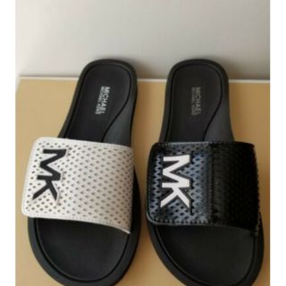 mk black slides