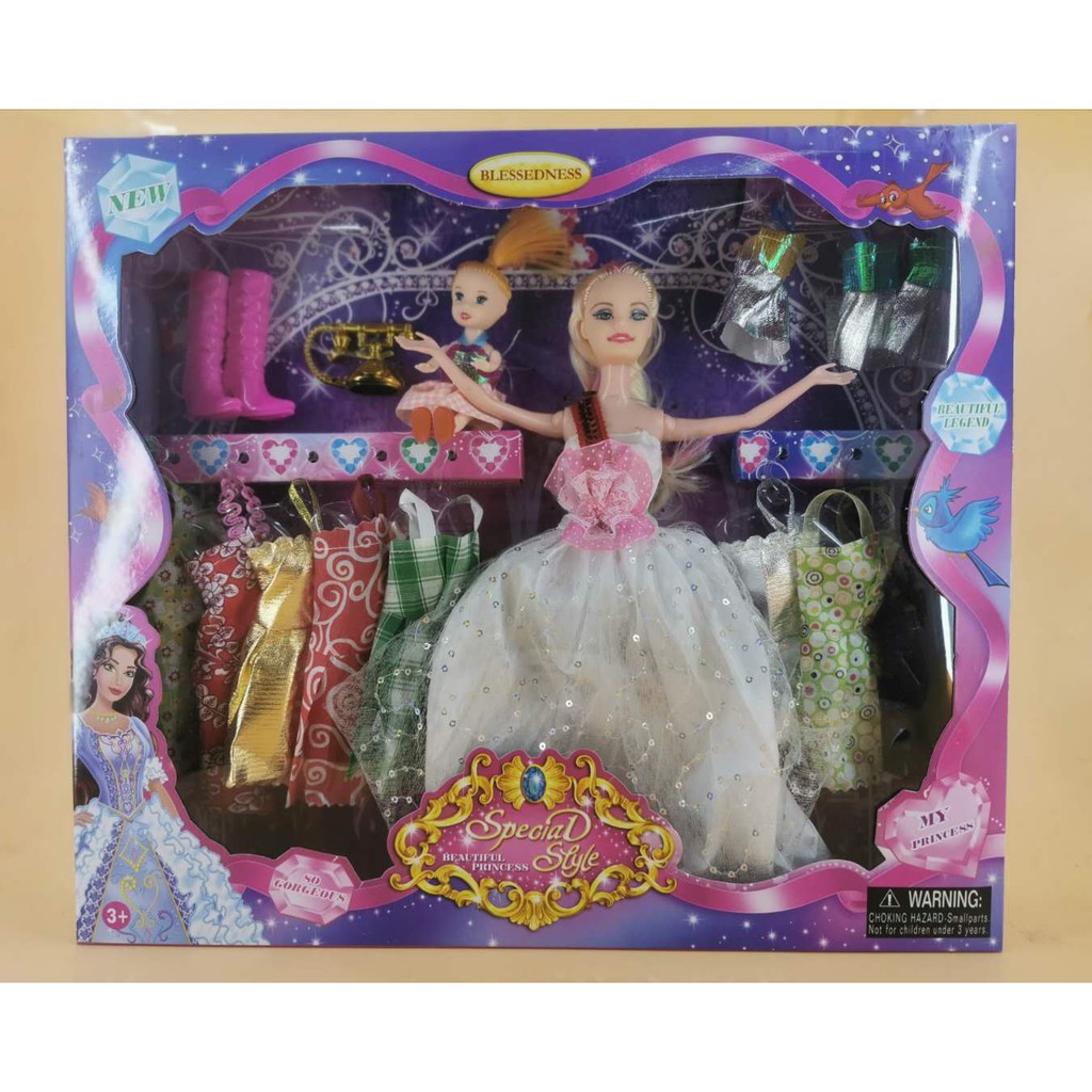 barbie doll playing set