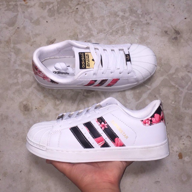 adidas superstar floral