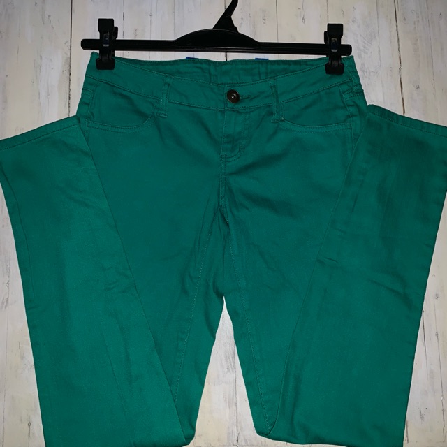 green skinny pants