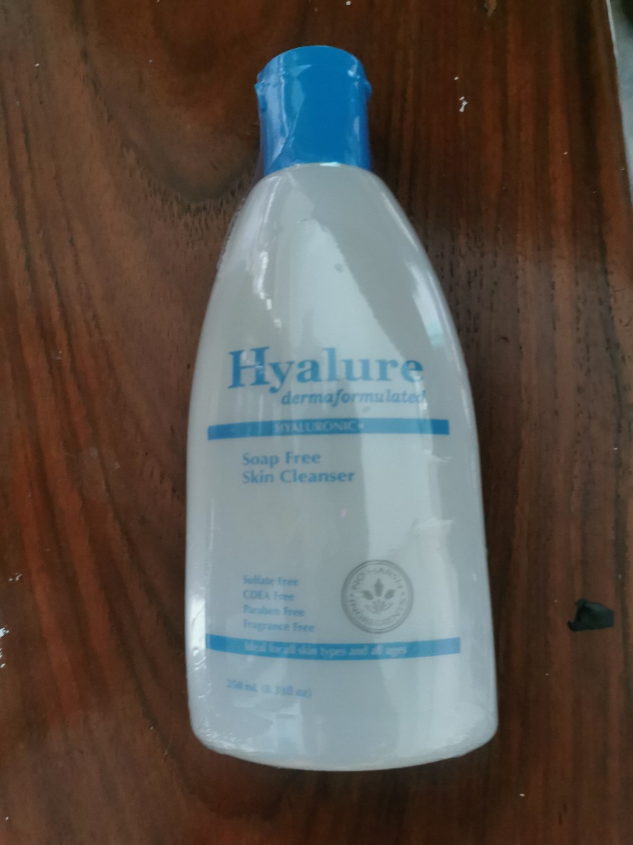 hyalure soap free skin cleanser
