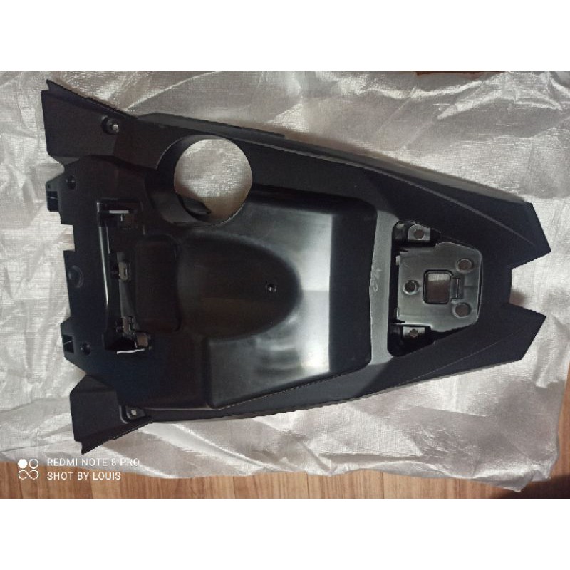 ORIGINAL UNDER NEATH ( FENDER REAR) click v2 125i/150i game changer ...