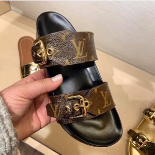 lv bom dia flat mule price