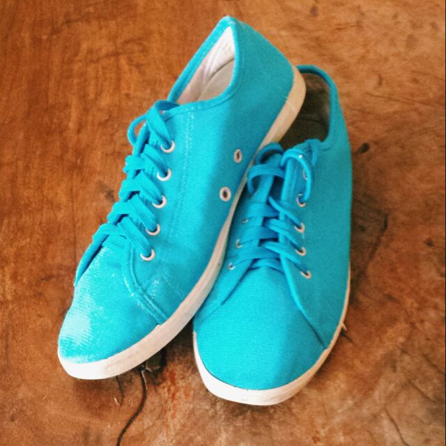 blue shoes men