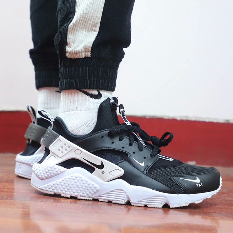 huarache zip black
