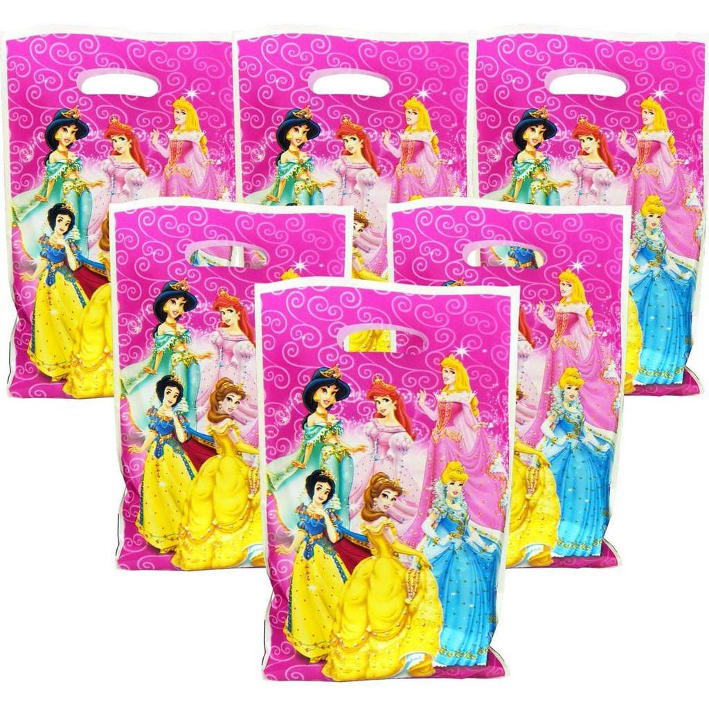 3cms diameter for loot bags party favours Lot of 9 Disney Princess Badges 