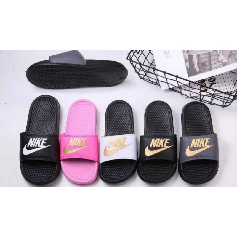 nike benassi fit