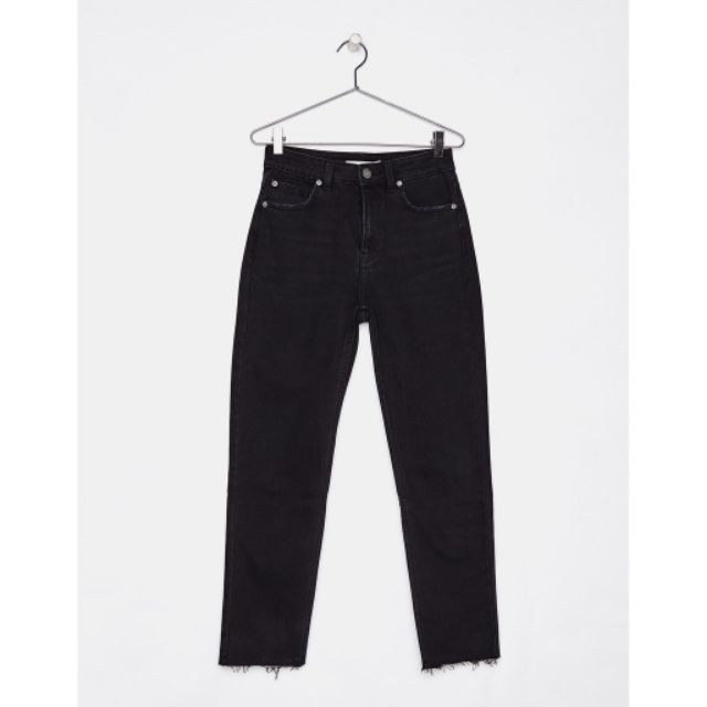 straight cropped bershka