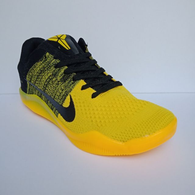 nike arena shoes