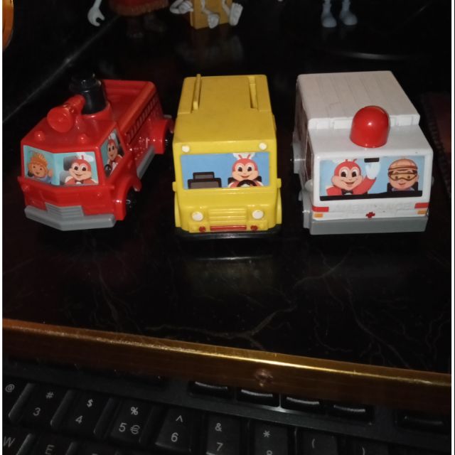 Preloved Jollibee Toy Collection 2015 Road Rollers Complete Set