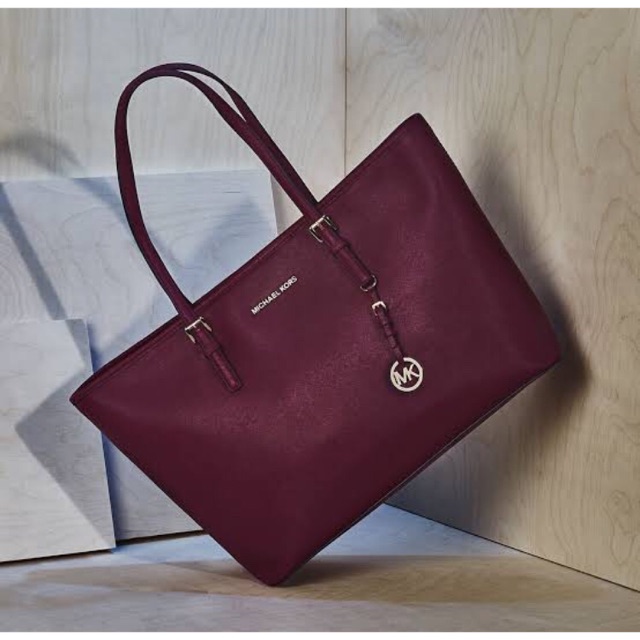 michael kors maroon handbag