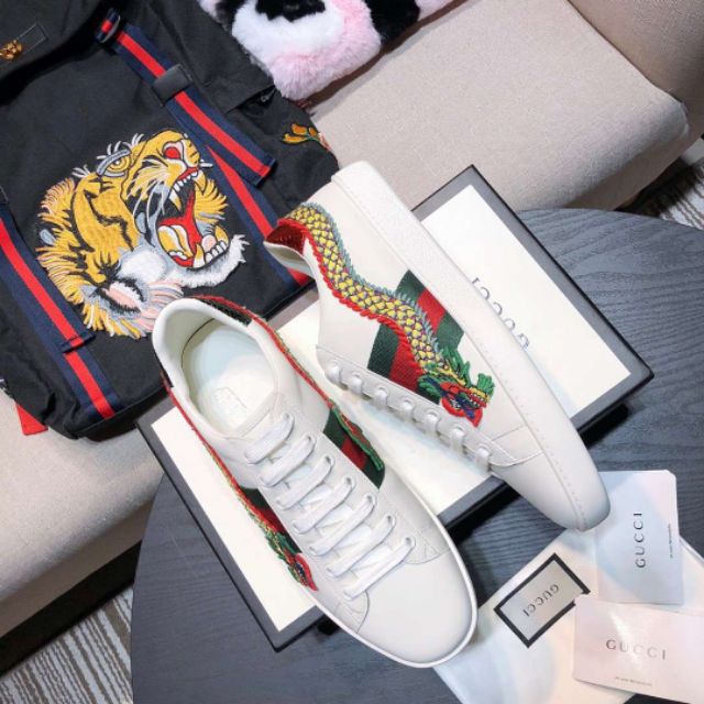 gucci men's ace embroidered sneaker
