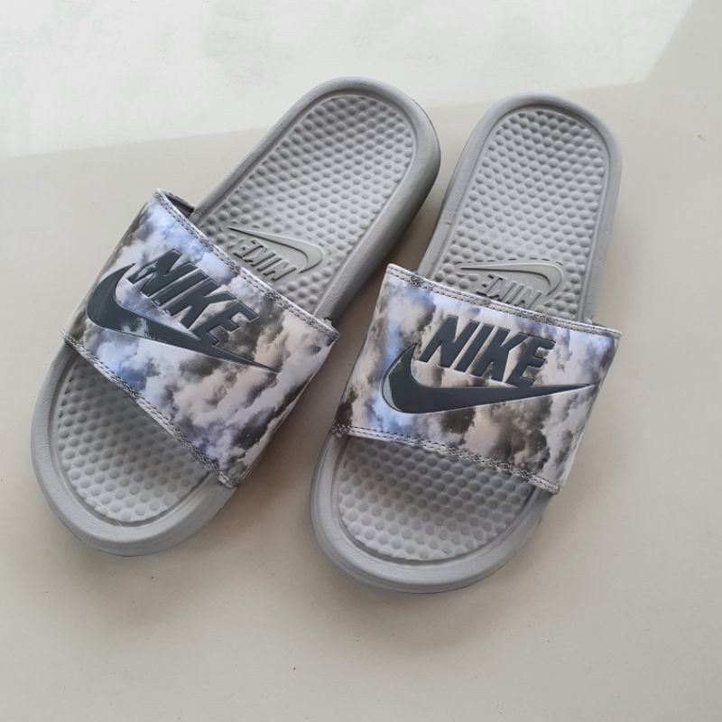 nike grey slippers