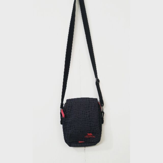 branded small sling bag