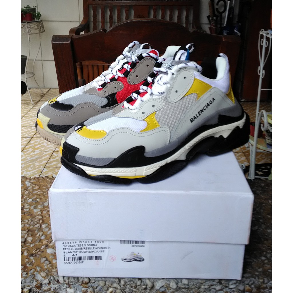 balenciaga triple w