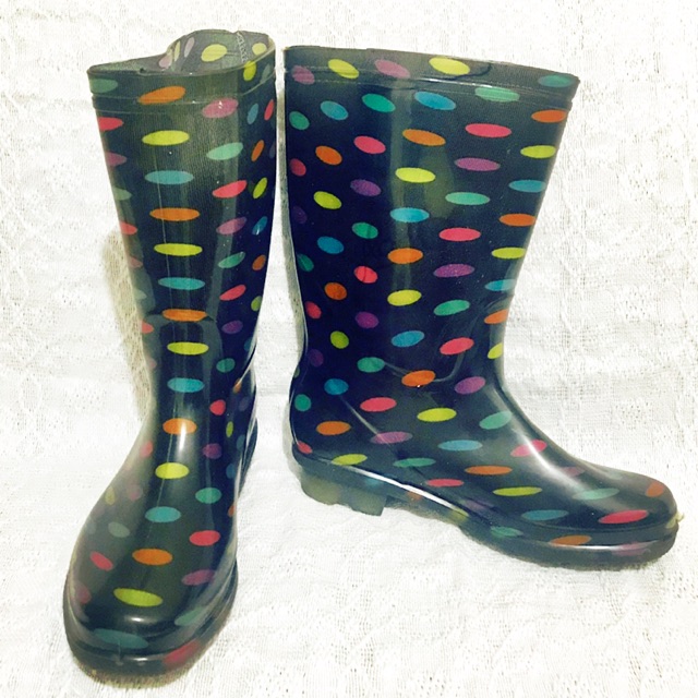 fashionable rain boots