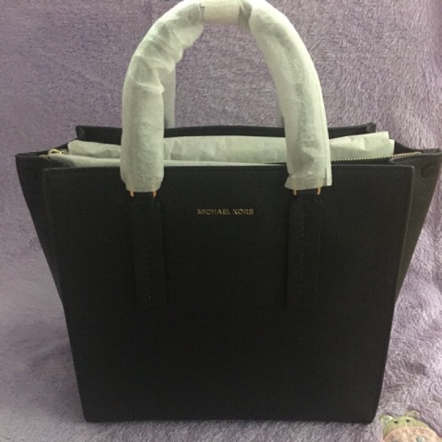 michael kors alessa satchel