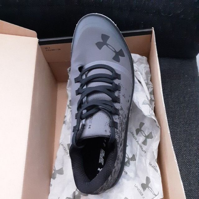 under armour moda runner low