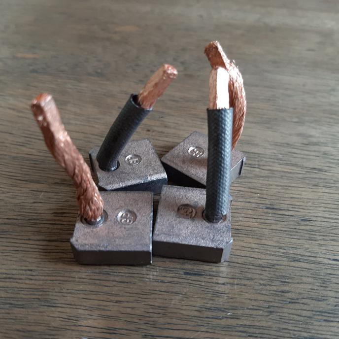 Carbon Brush Starter / Kul Starter PS100 4D30 (5 SET) (Code SET 010