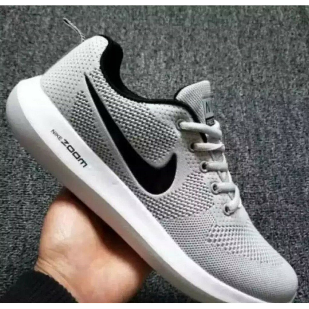 nike zoom sneakers mens