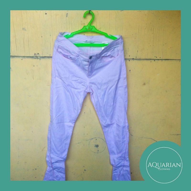 size 28 h&m jeans