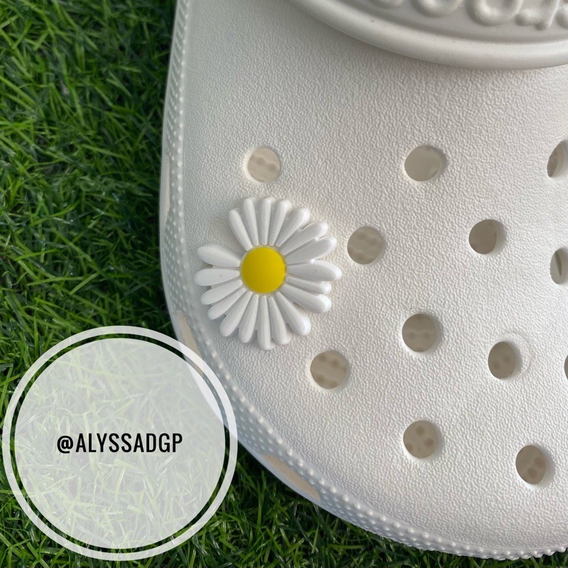 Daisy Flower Jibbitz Crocs Shoe Charm | Shopee Philippines Daisy Flower Jibbitz Crocs Shoe Charm | Shopee Philippines