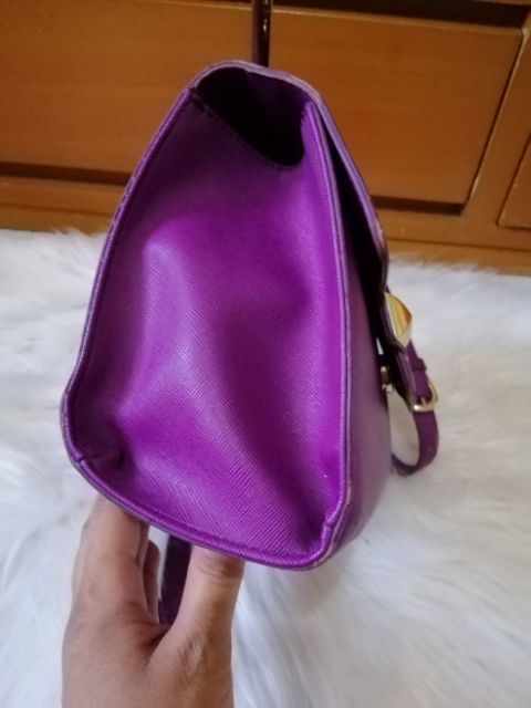 vera wang sling bag