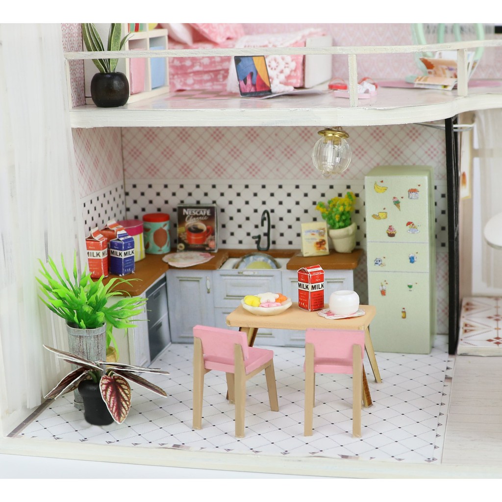 annas dollhouse