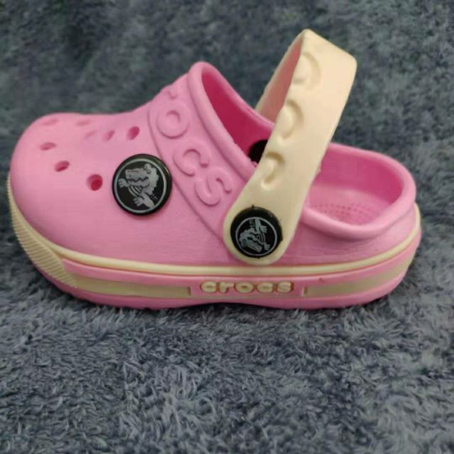 crocs baby girl sandals
