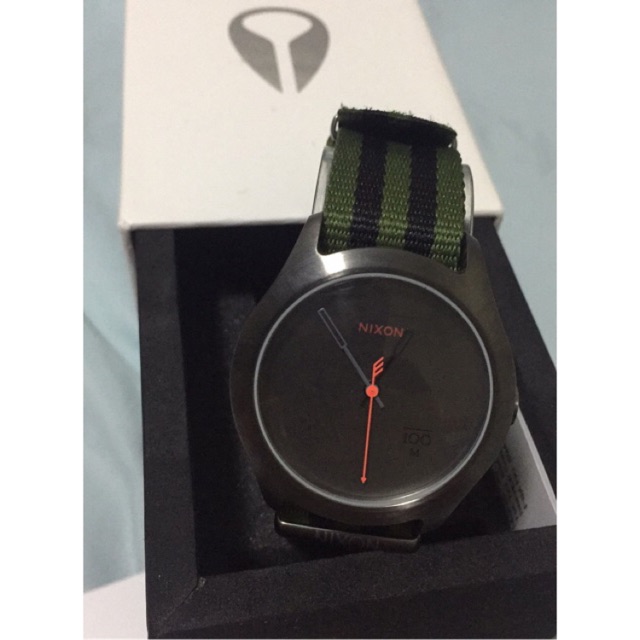 nixon mod surf the quad Medrar Smart Solutions Innovacion y Estrategia