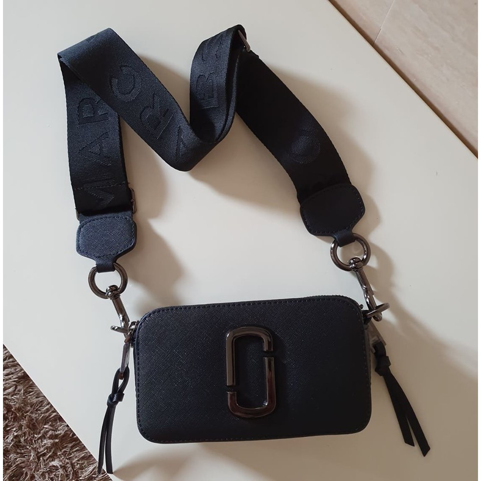 marc jacobs black snapshot bag