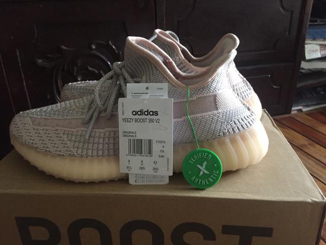 Yeezy 350 V2 Yeshaya vs Lundmark vs Static Смотреть