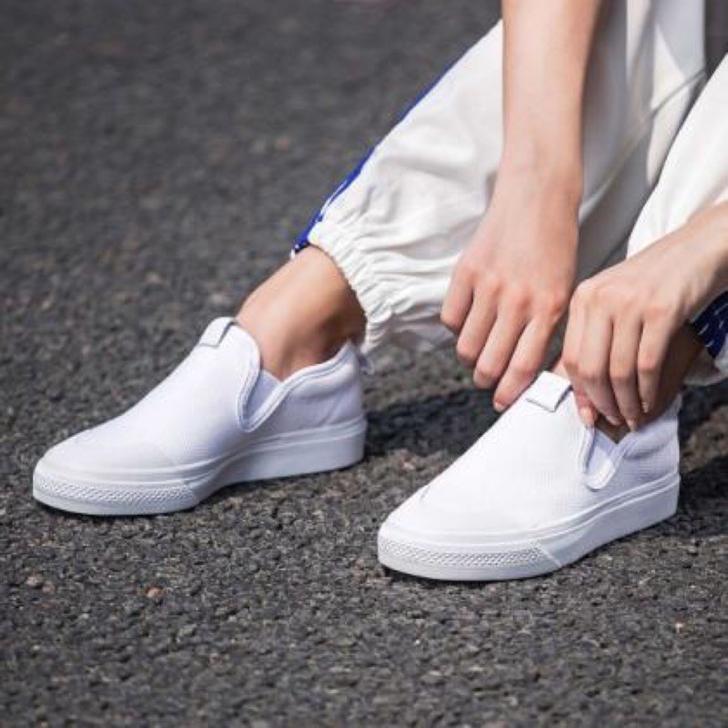 zhuass]ADIDAS ORIGINALS NIZZA SLIP-ON white lazy shoes Korean women's shoes  CQ3103 | Shopee Philippines