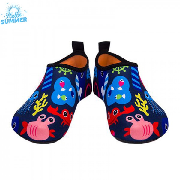 Ready stock Blue whale Swim Shoes Girls Aqua Shoes Child Lightweight Beach Shoes Pretty Pink Pig