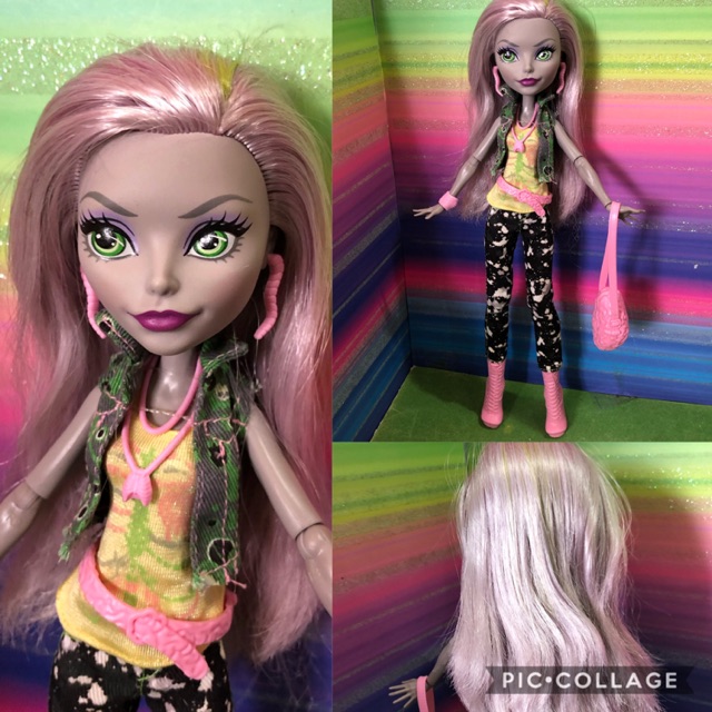 monster high moanica doll