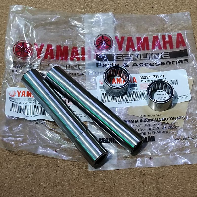 Swing Arm Bushing w/bearing Yamaha R15 V3/MT15/XSR155 Shopee