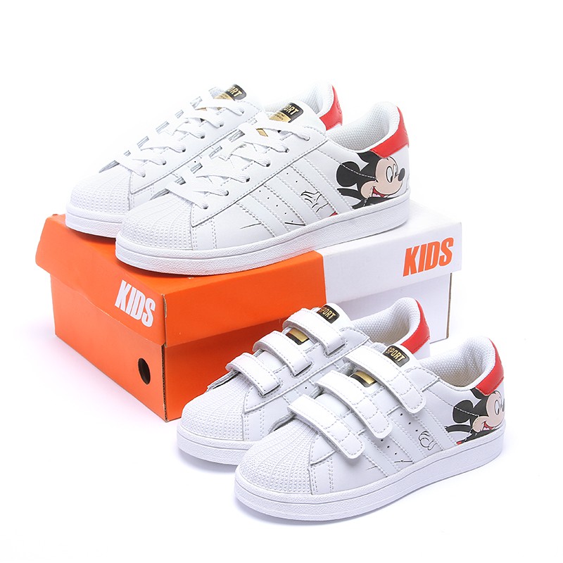 white skateboarding shoes