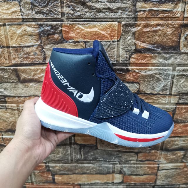 kyrie junior shoes