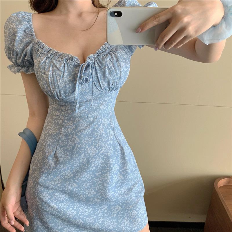 light blue puff sleeve dress