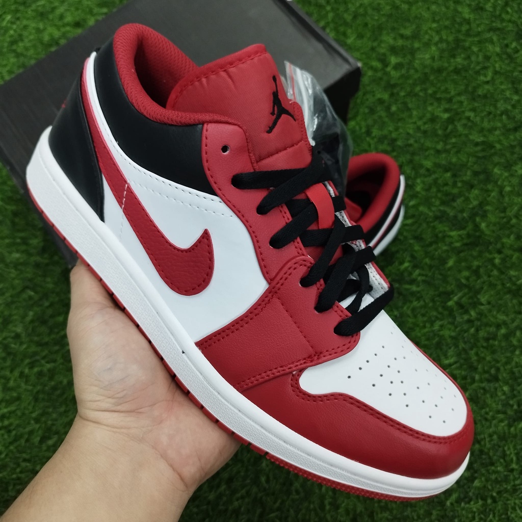 jordan 1 low chicago bulls