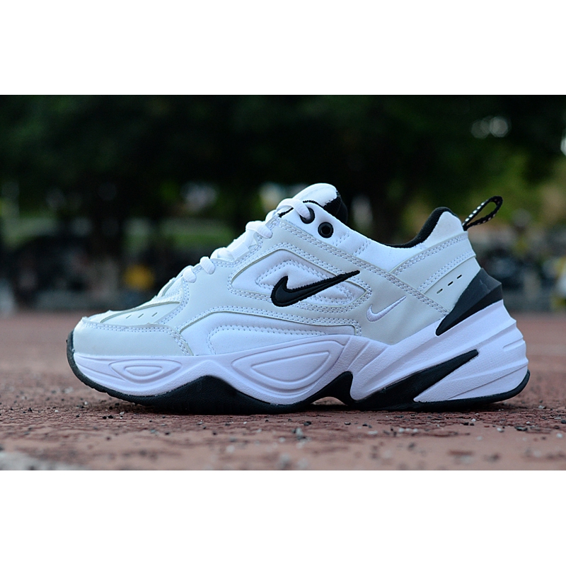 white chunky sneakers nike