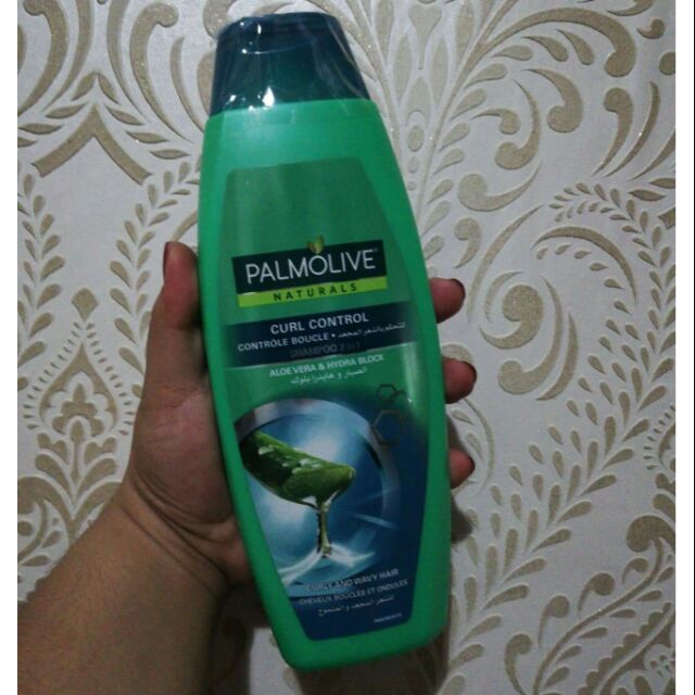 PALMOLIVE NATURALS 2 IN 1 (shampoo & conditioner) CURL CONTROL WITH