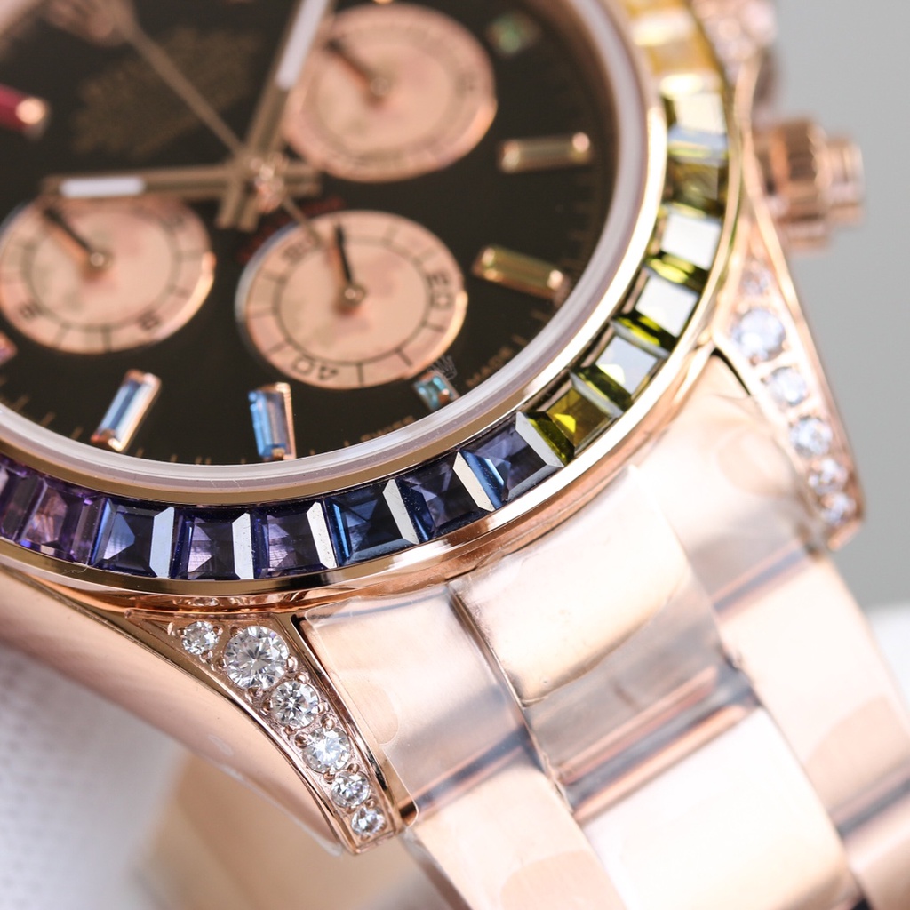 Rolex Rainbow Daytona series is equipped with 7750 mechanical movement.