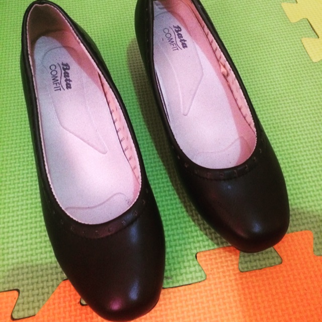 bata jelly shoes