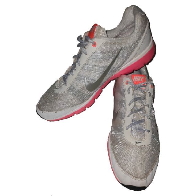 nike training shoes gray