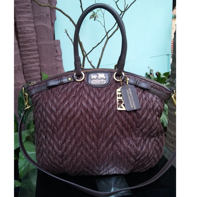 70th anniversary madison limited edition coach leather bag. | Shopee  Philippines