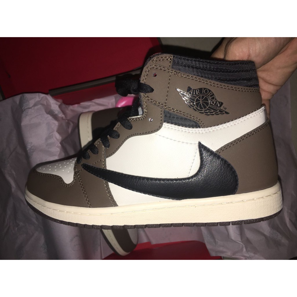 air jordan 1 x travis scott prezzo