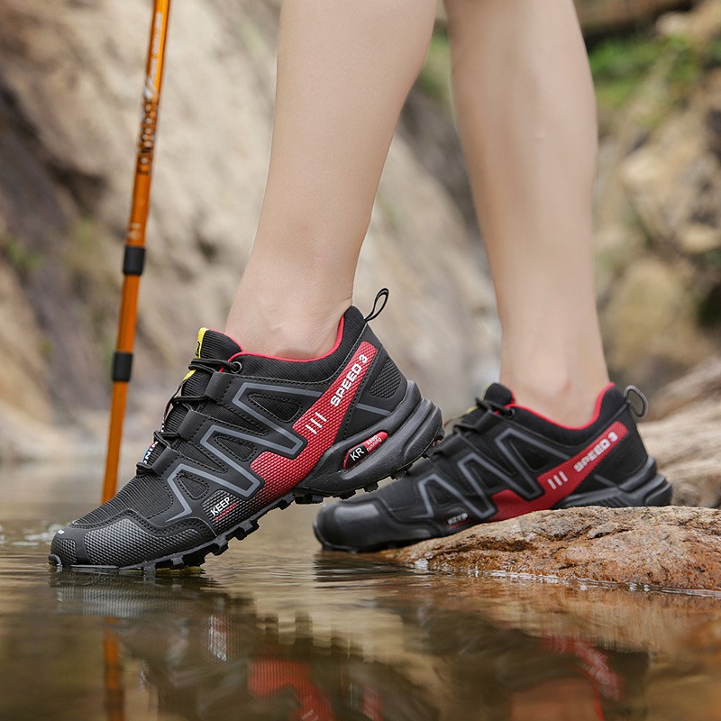 sports shoes for trekking