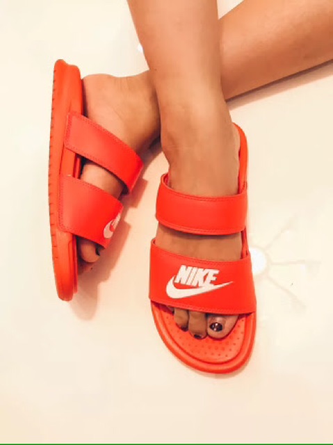 red nike benassi duo slides