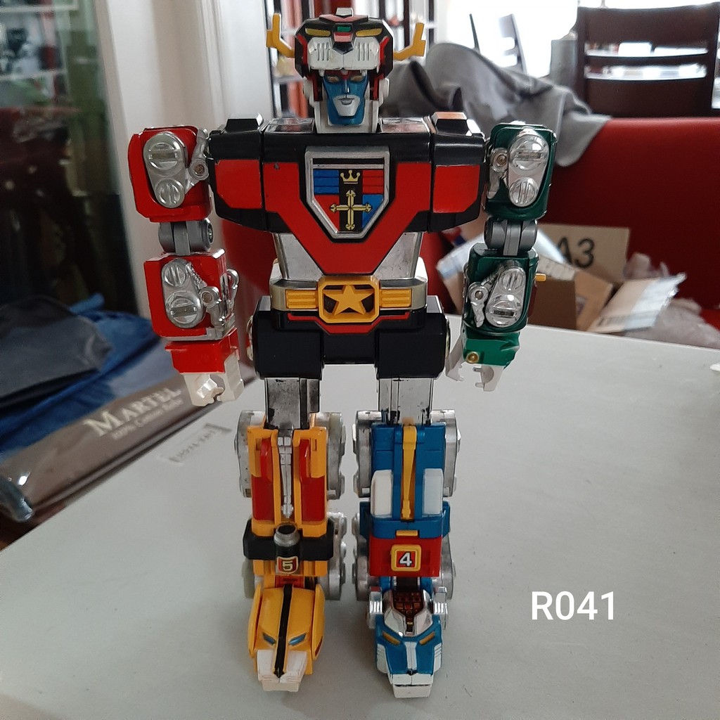 voltron robot toy